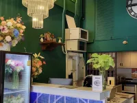 Terminal 58 Hostel at Town Hotels in der Nähe von Einkaufszentrum Robinson Ocean Phuket