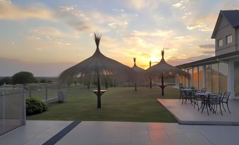Howard Johnson Hotel Piedras Moras