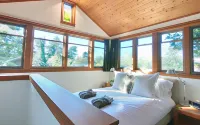 Coast Cabins Hotels in Wheeler