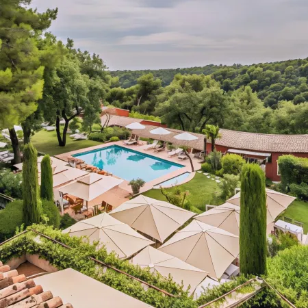 Hotel Spa & Restaurant Cantemerle