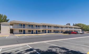 Motel 6 Victorville, CA - Apple Valley