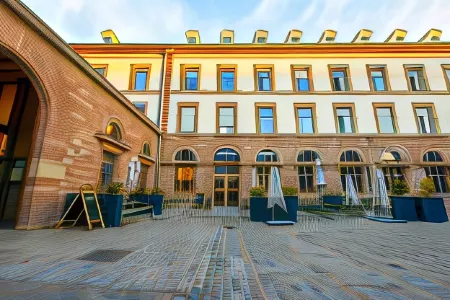 The People - Strasbourg Отели рядом с достопримечательностью «Парк Оранжри»