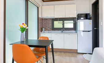 Geoje Yeoul Pension (Pets Friendly)