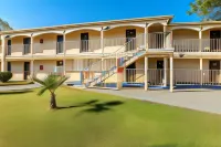 Days Inn by Wyndham Market Center Dallas Love Field