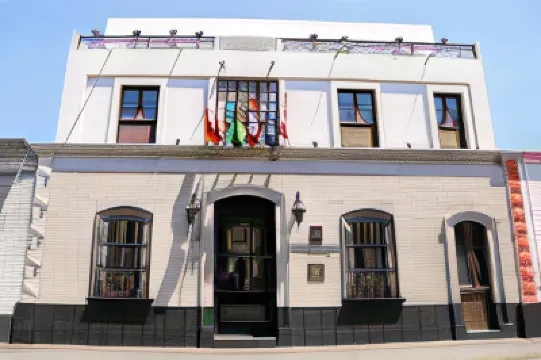 Hoteles Riviera Mansion โรงแรมใน