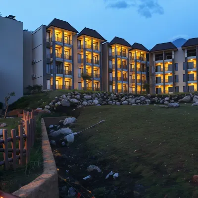 Baobab Safari Resort Hotels in der Nähe von Ngopibareng Pintulangit