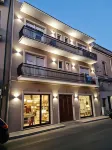 Royal House Hotel dekat Santuario di San Giuseppe da Copertino