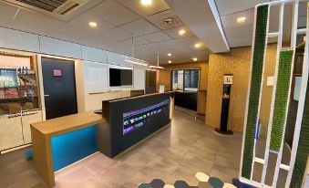 Kyriad Niort - Espace Mendes-France