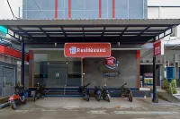 RedDoorz near Taman Pantai Alam Indah Tegal - 2-Star