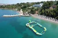 Brown Beach Chalkida Kosher Resort, a Member of Brown Hotels فنادق في 