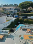 Luna House & Cowork Hotels in Cascais
