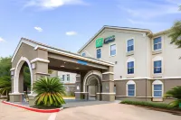 Holiday Inn Express & Suites Columbus Hotel a Colorado County