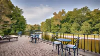 Best Western Plus the Inn  Suites at the Falls
