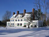 Four Chimneys Inn Hotel a Bennington