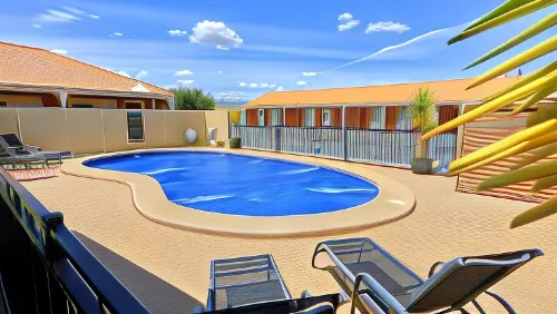 Top of the Town Motel & Apartments - WiFi
