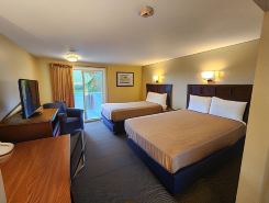 Hyannis Travel Inn