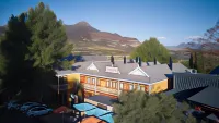 Red Mountain House Hotels near Clarens Wellness Day Spa