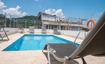 Hotel Grand H&R