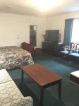 Rapids Inn & Suites - موقف سيارات