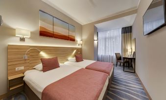 Repino Cronwell Park Hotel & Spa