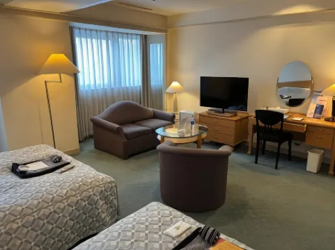 加斯瑪廣場酒店