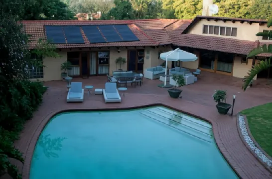 Little Tuscany Boutique Hotel Hotels near Montecasino Bird Gardens