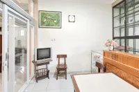 RedDoorz Syariah at Jalan Panglima Sudirman Probolinggo Hotel a Kademangan