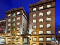 The Mark Spencer Hotel Hotels near رِفربليس