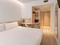 B&B HOTEL Madrid Carabanchel Hotels near Carabanchel