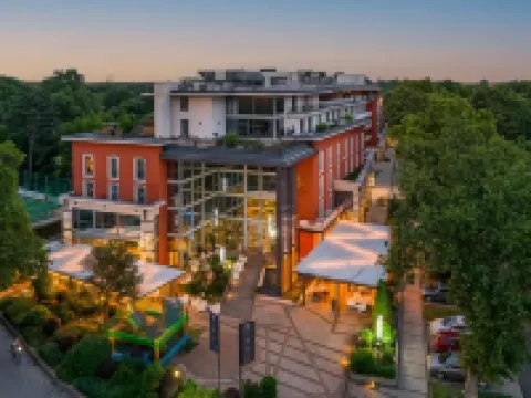 Hotel Divinus Hotels in Debrecen