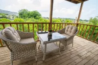 Cirali Hestia Lodge - อ่างจากุชชี่