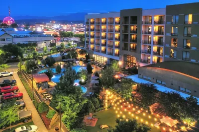 Courtyard Pigeon Forge Hotel in zona All Sauced Up # 2