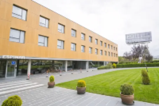 Alda El Espinar Hotels in 