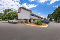 Econo Lodge Charlotte Airport Hotels in Charlotte