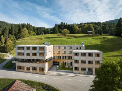 Jufa Hotel Laterns - Klangholzhus Отели в г. Дамюльс