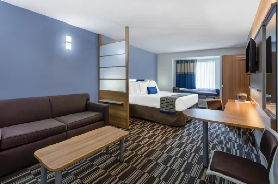 Microtel Inn & Suites by Wyndham Burlington