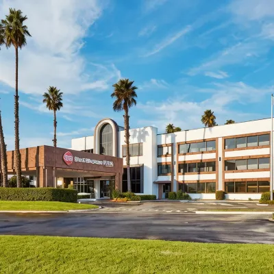 Best Western Plus Meridian Inn & Suites, Anaheim-Orange Hotels near Crystal Church