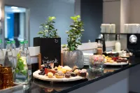 Radisson Hotel Zurich Airport - breakfast