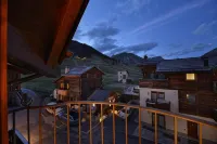 Hotel Cristallo - Bergblick
