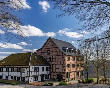 Hôtel Grand-Champ Hotels in Malmedy