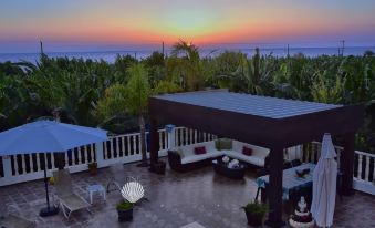 Impressive Villa Exclusive Sea Caves Walk to Taverns Sleeps 11 Ref 507