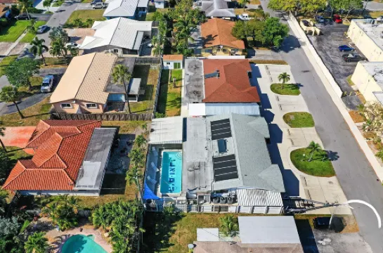 迪爾菲爾德海灘附近的Sea&i私人開間B單元