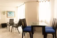 La Mansion Apartments, Kaku