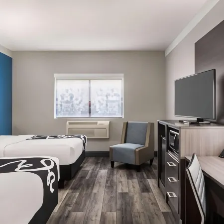 La Quinta Inn & Suites by Wyndham Round Rock North Отели в г. Раунд-Рок