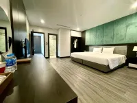Khách sạn Diamond Vân Đồn			 Các khách sạn gần Hải đăng Phương Đông Vân Đồn