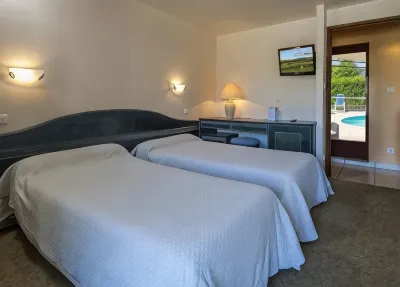 Hôtel Armony Hotels near GENiÈSE - Couvent de L'Union
