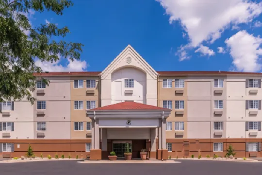 Candlewood Suites TOPEKA WEST by IHG