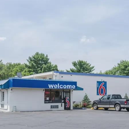 Motel 6 Glassboro, NJ - Rowan University
