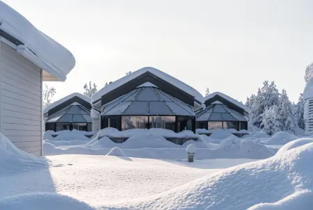 Santa's Igloos Arctic Circle
