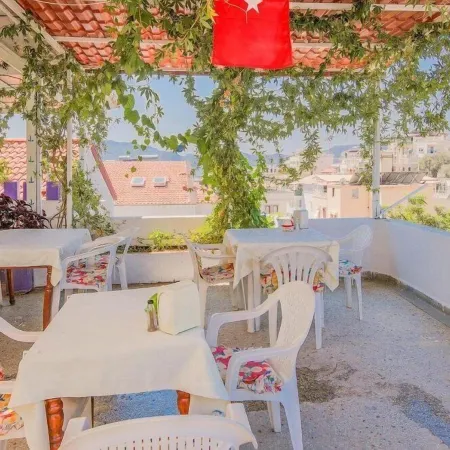 Saray Otel